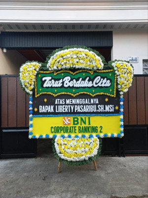 Papan Bunga Duka di Bejen